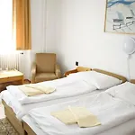 Bara Gellért Budapest