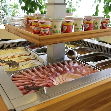 Gasthuis Bara Gellert 2*